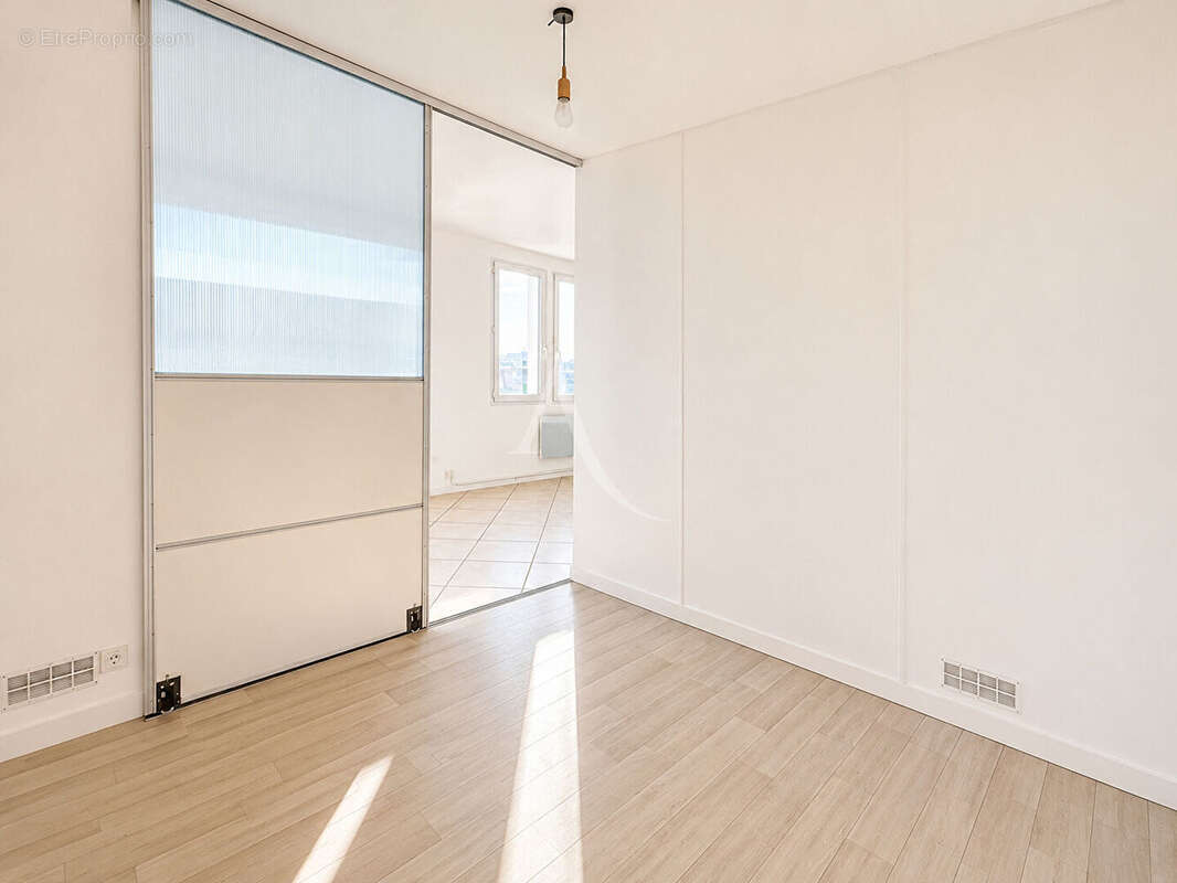 Appartement Saint Thibault Des Vignes T1 bis 40 m2 - photo 5