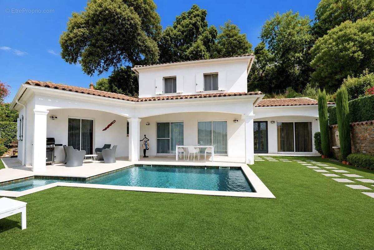 Maison à PEGOMAS