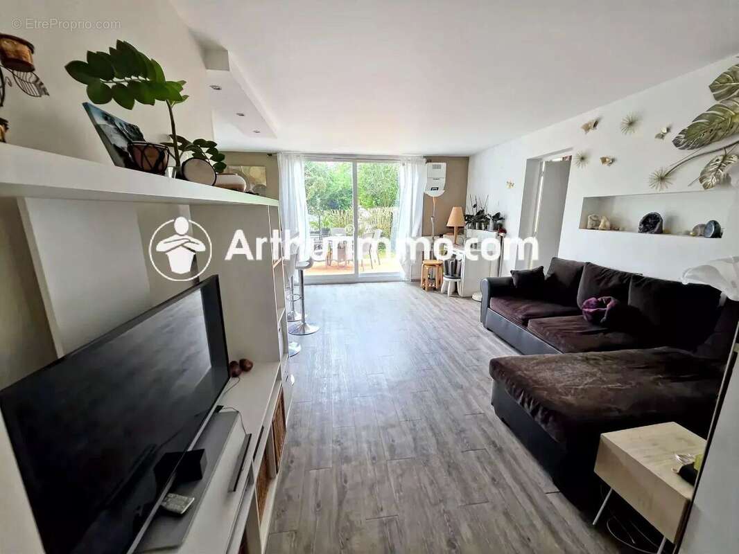 Appartement à NANDY