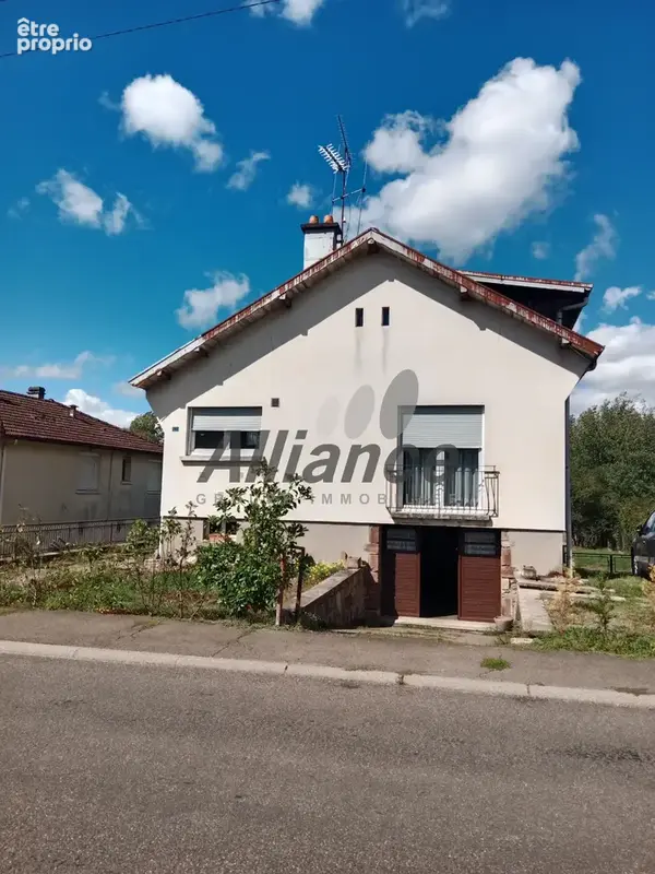 Photo Maison à Saint-Sauveur au prix de 77 000€