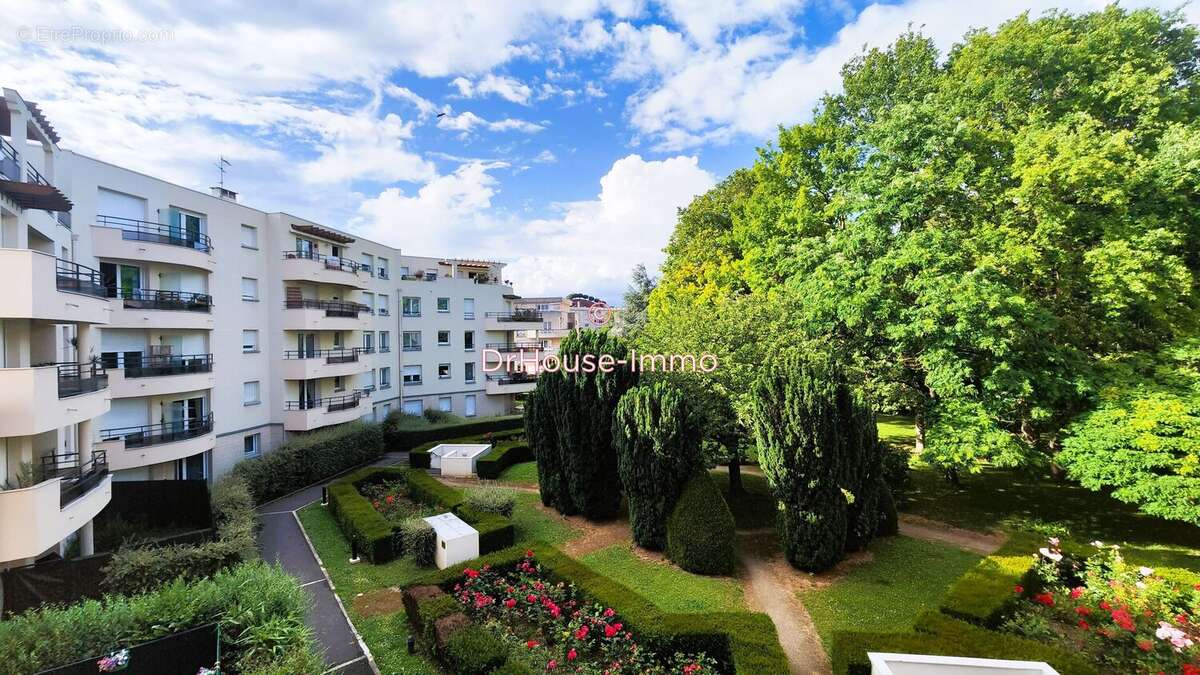 Appartement à RIS-ORANGIS