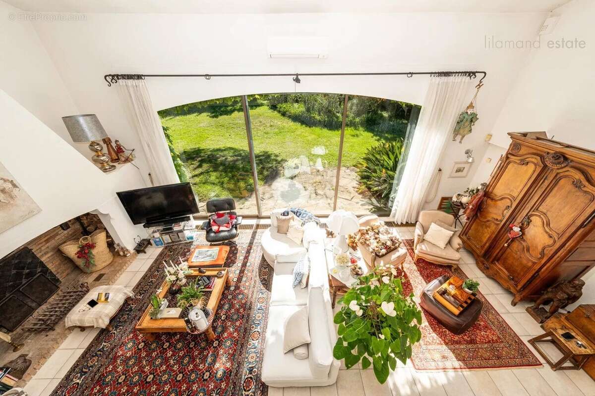 Maison à MOUGINS