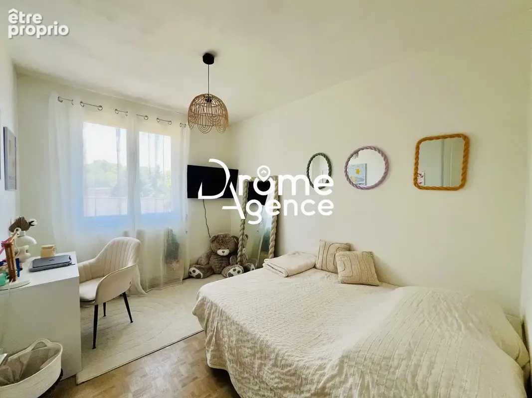 Maison 5 pièces 95 m² à vendre à Montelier (26120) - photo 9