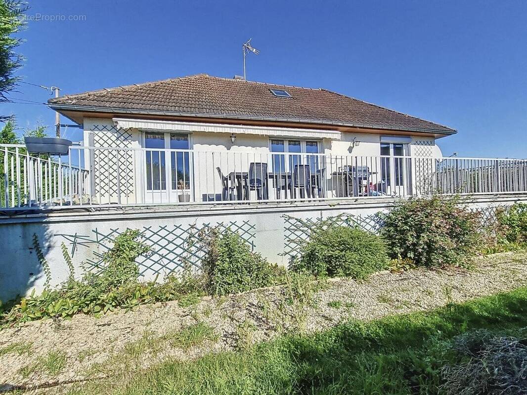 Photo 1 - Maison à EPINEAU-LES-VOVES