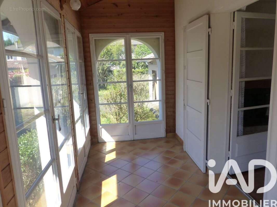 Photo 2 - Maison à SAINT-PIERRE-DU-MONT