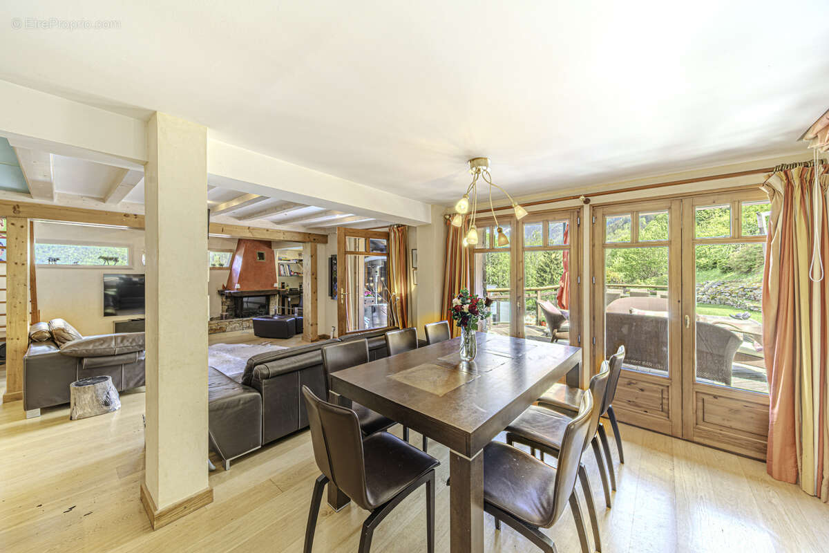 Maison à LES HOUCHES