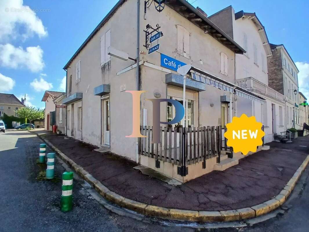 Maison à CHARLIEU