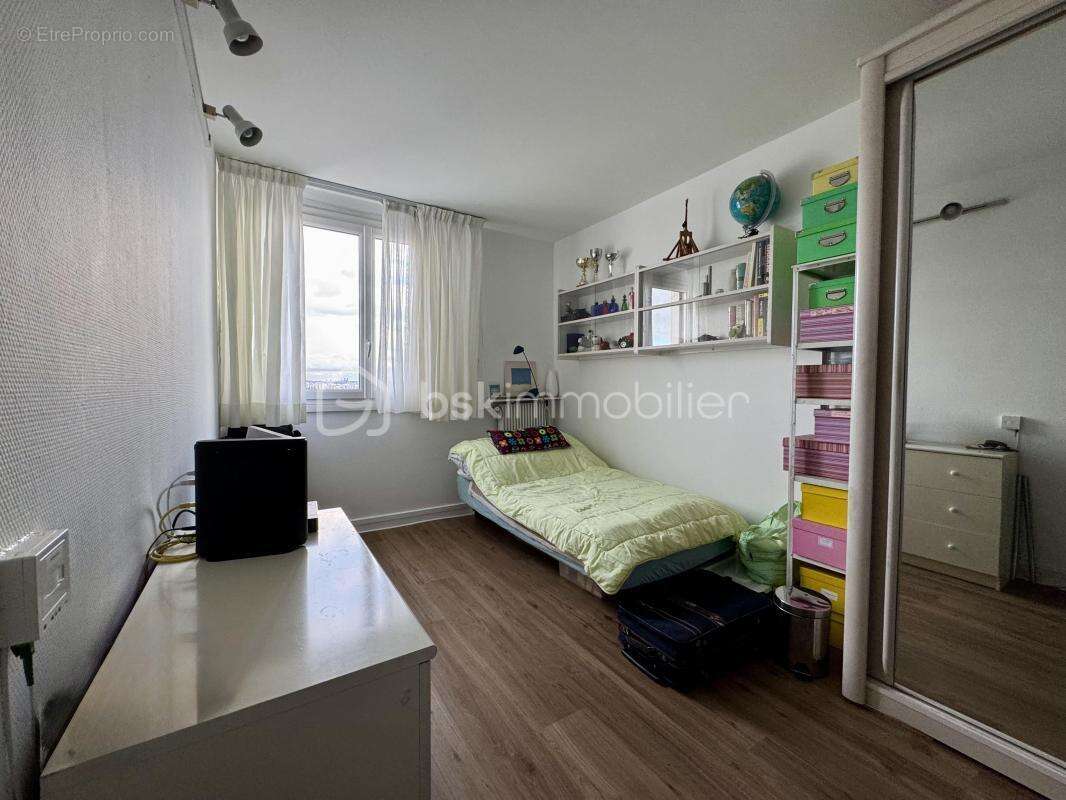 Appartement à STAINS