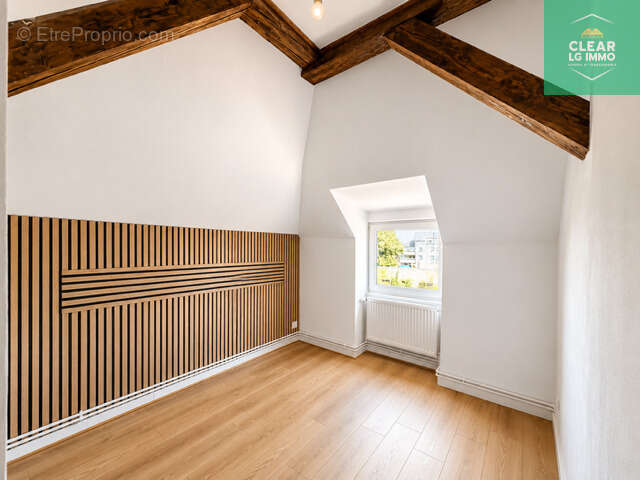 Appartement F3 rénové dernier étage - photo 4