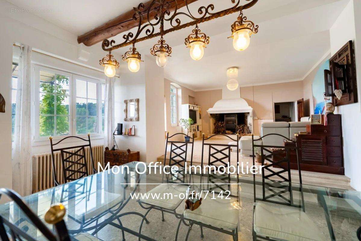 Référence : 7142-CCH - Maison 11 pièces - photo 4
