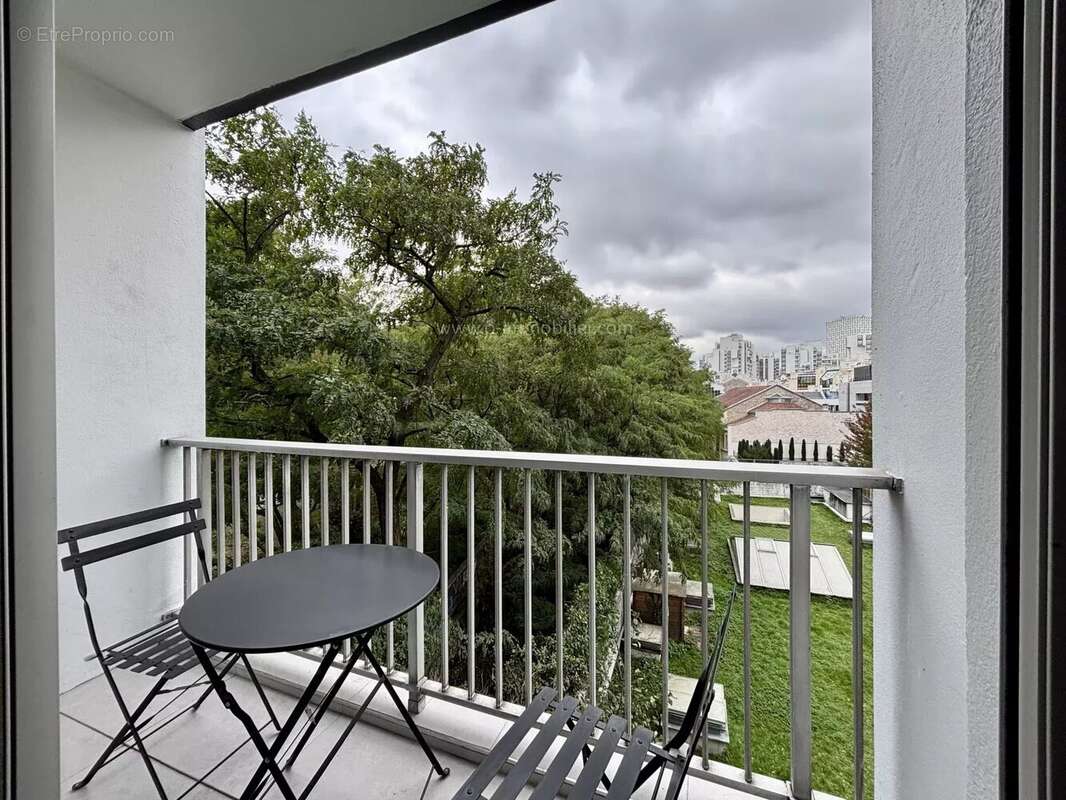 Appartement à PARIS-20E