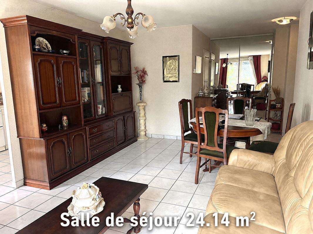 Appartement à ANSE