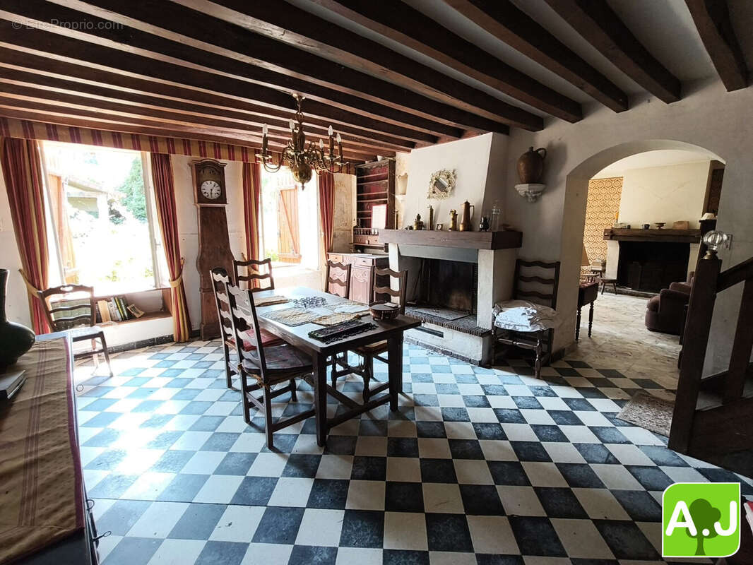 Maison 163 m² à Breval  - photo 4