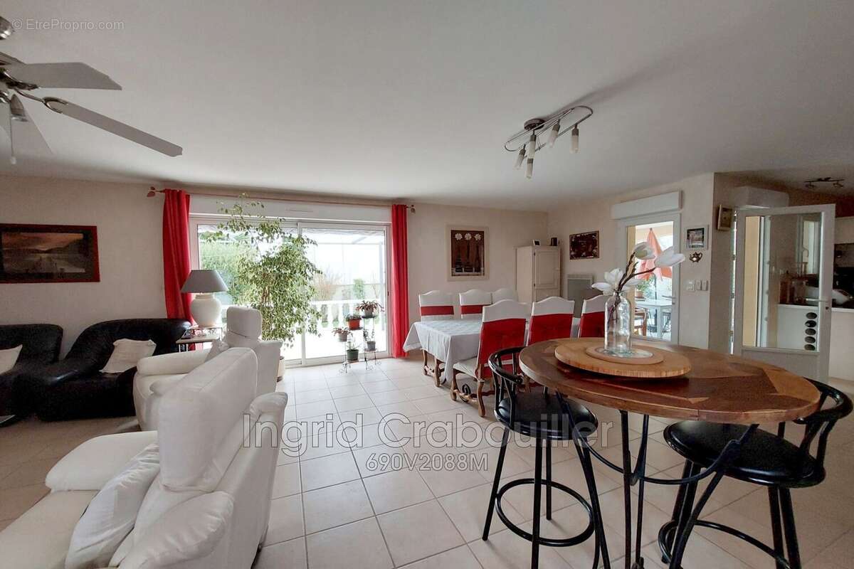 Maison à VAUX-SUR-MER