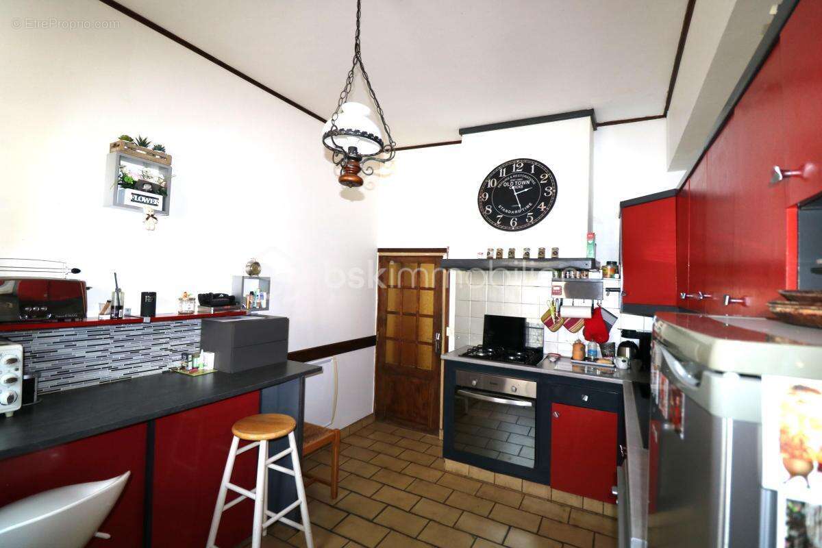 Maison à MONTIGNY-LENCOUP