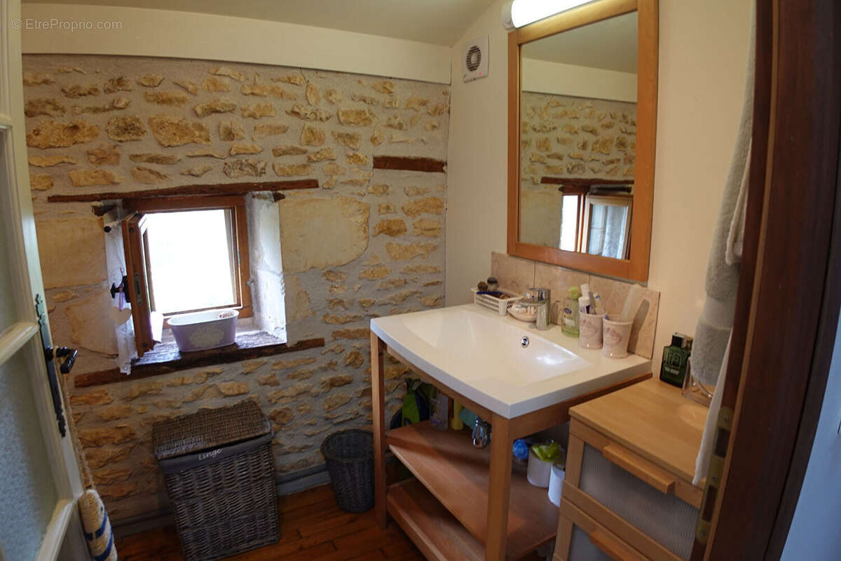 Maison à CHAMPNIERS