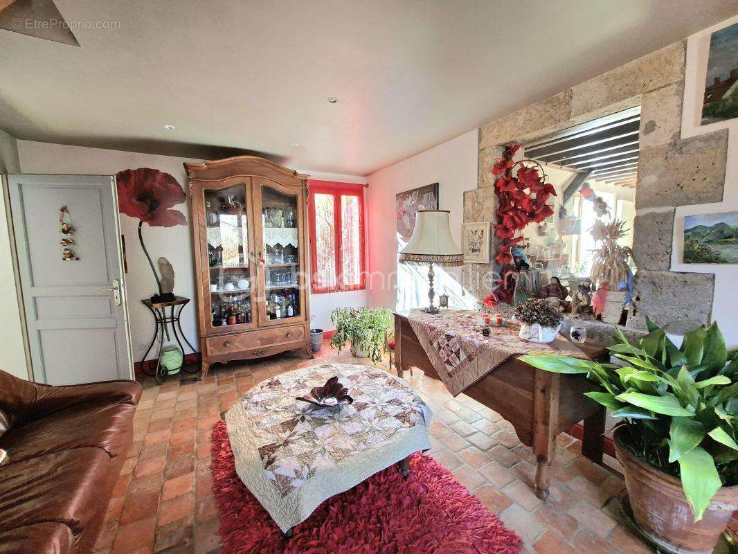 Maison à SAINT-BENOIT-SUR-LOIRE