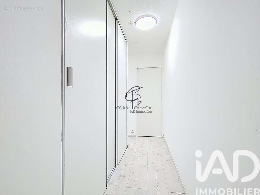 Photo 8 - Appartement à ROISSY-EN-BRIE