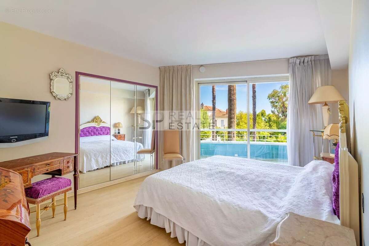 A vendre cannes  secteur basse californie 3 pieces - photo 7