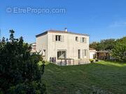 Maison à SUZE-LA-ROUSSE