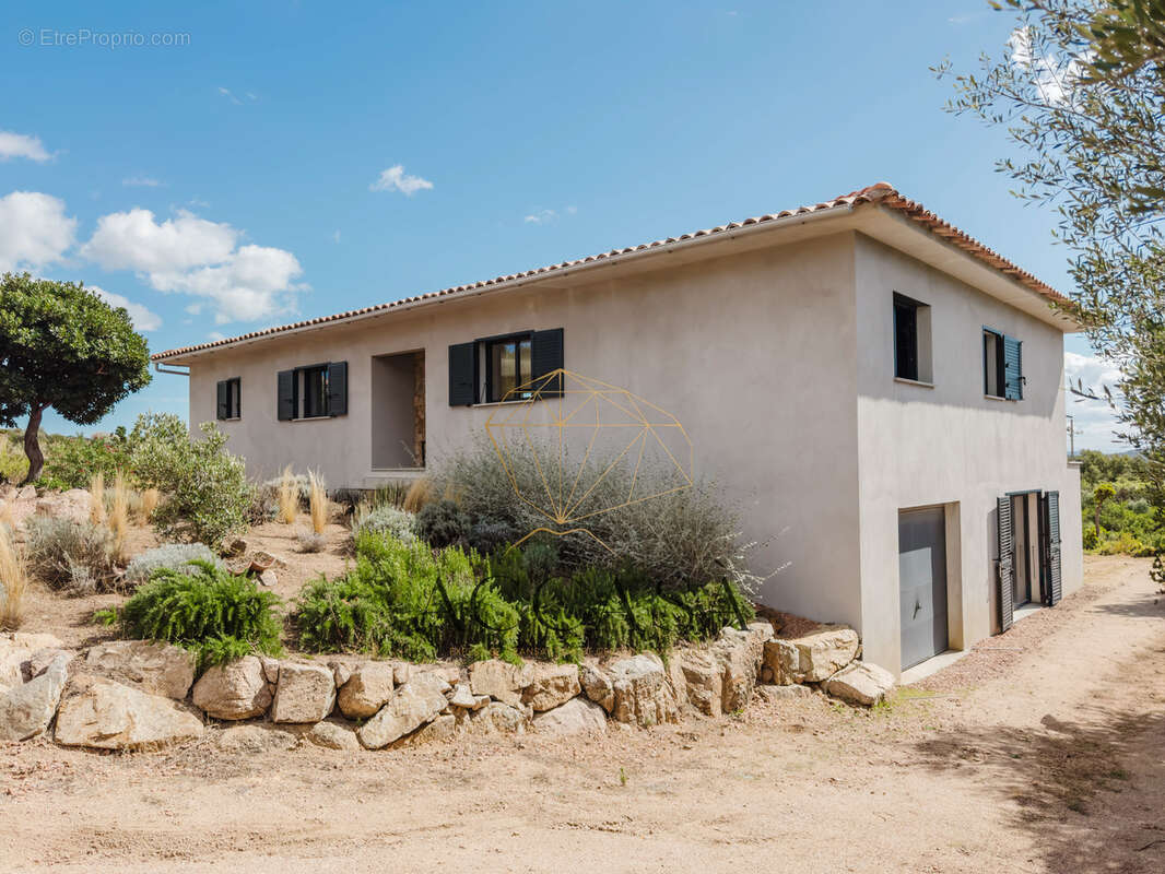 Maison à FIGARI