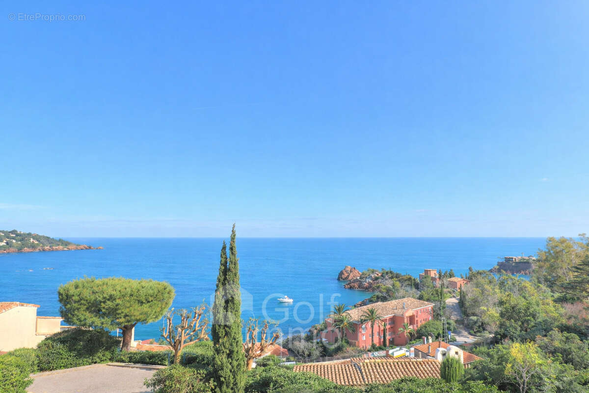 Maison à THEOULE-SUR-MER