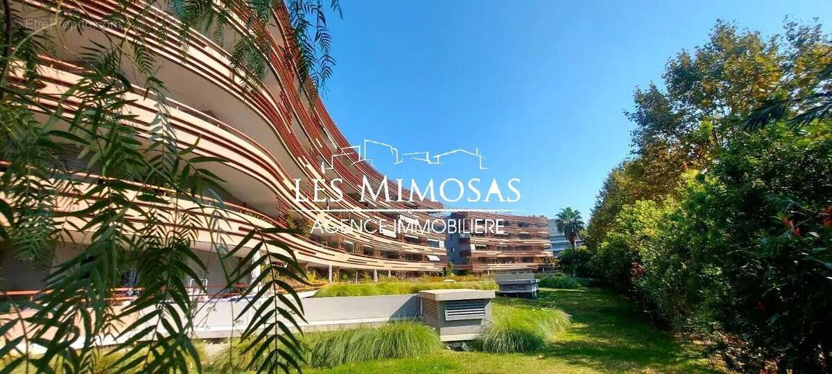 FREJUS-PLAGE, Appartement 2 pièces de 48m² avec garage - photo 7