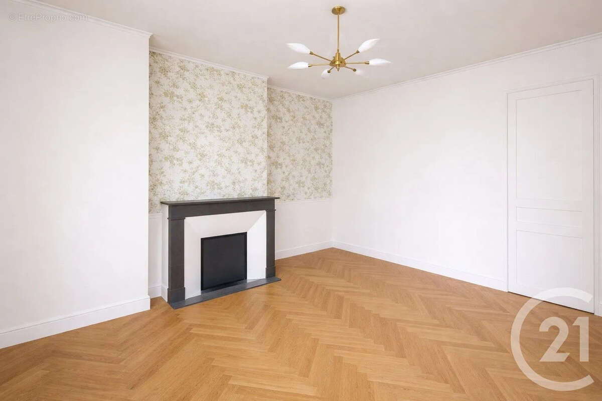 Appartement à SAINTE-SAVINE