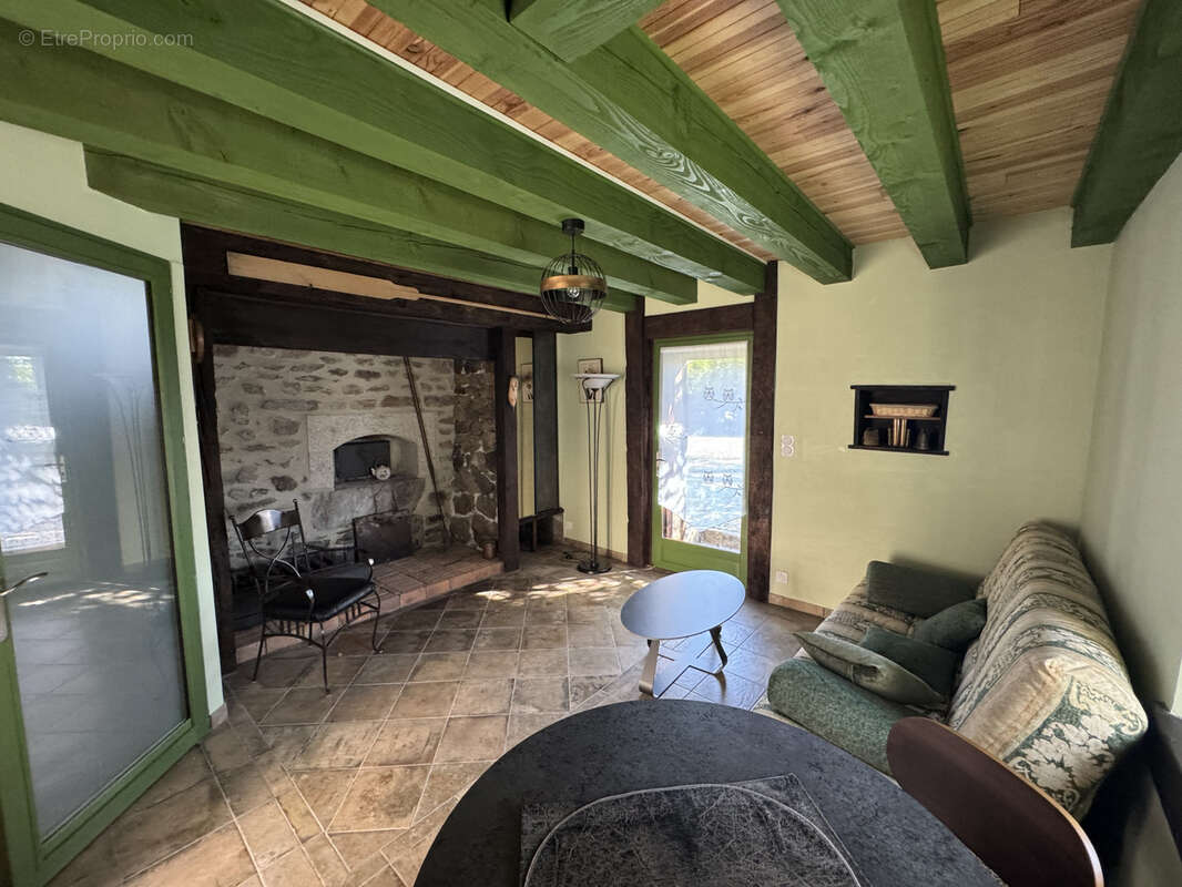 Maison à SAINT-ETIENNE-AUX-CLOS