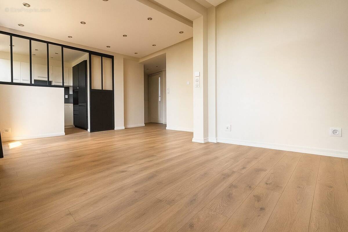 Appartement à MAISONS-ALFORT