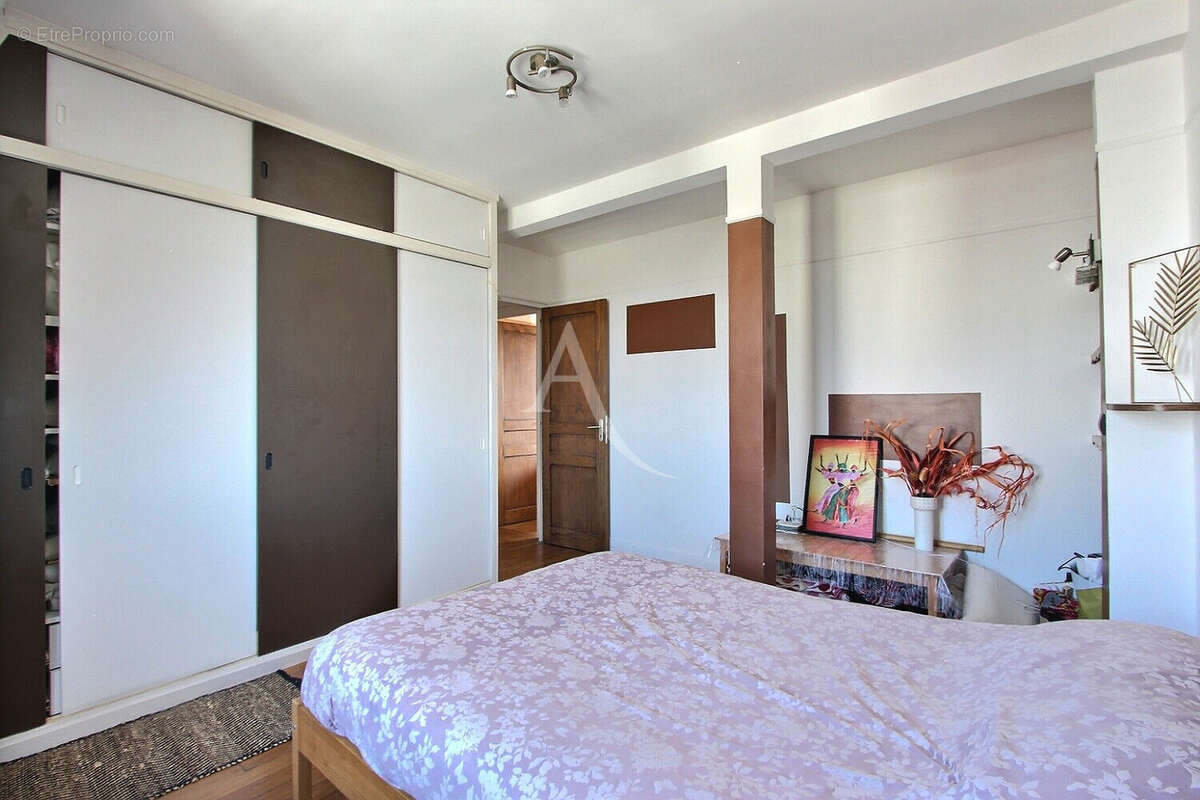 Appartement à GENNEVILLIERS