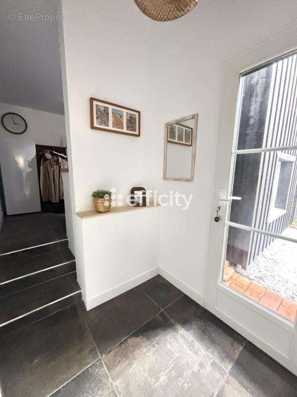 Maison à NIEUL-SUR-MER