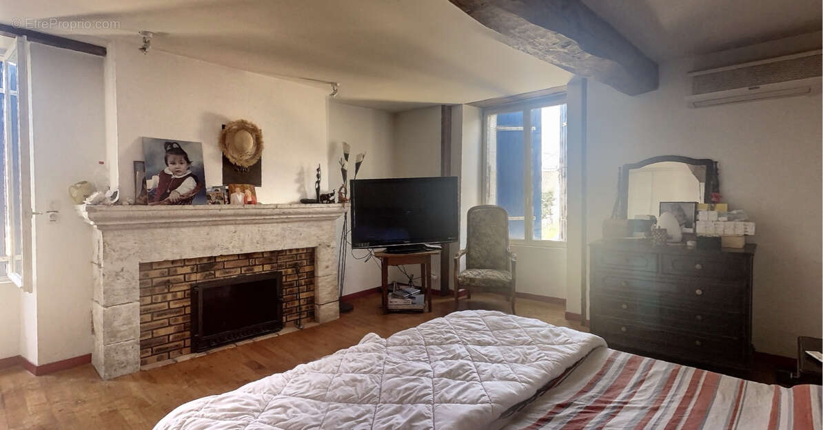 Maison à ANNESSE-ET-BEAULIEU