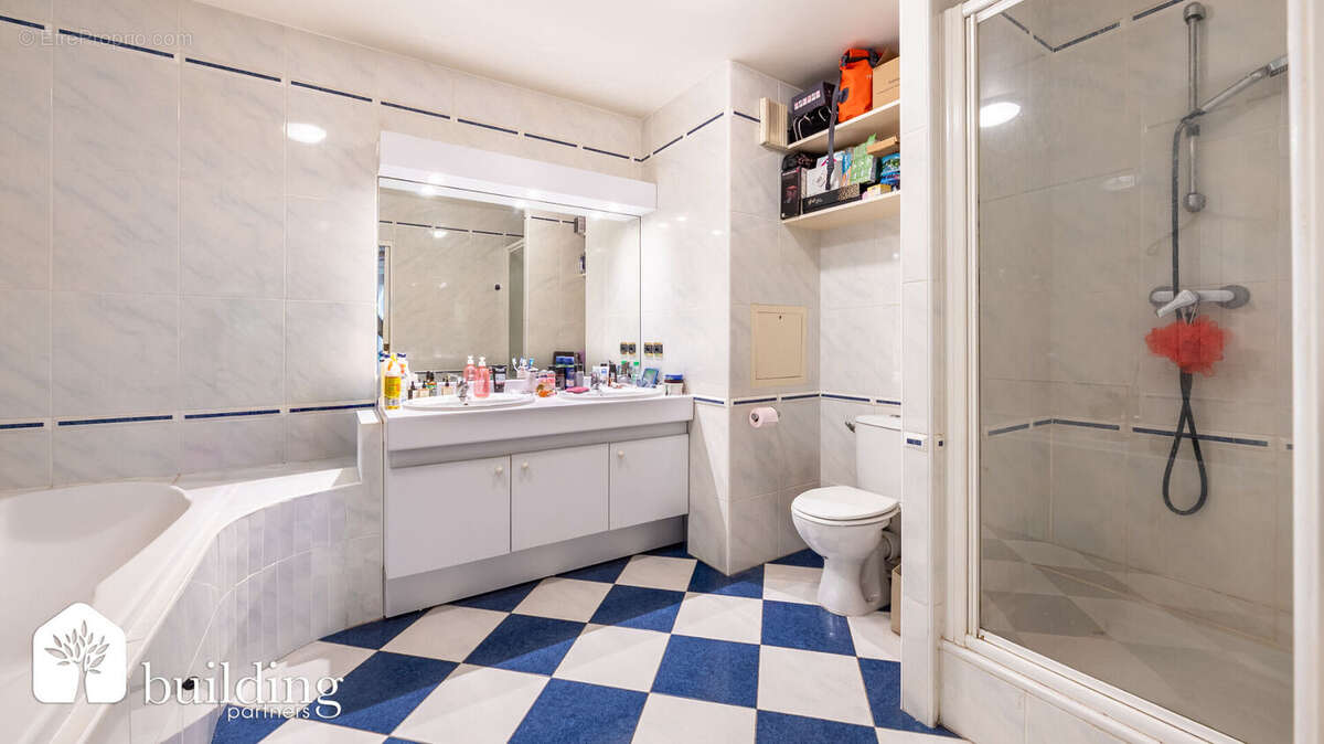 Courbevoie/Faubourg de l'Arche - Duplex familial 4 pièces de 103.54 m² avec 18.87 m² de terrasse, box et cave - photo 11