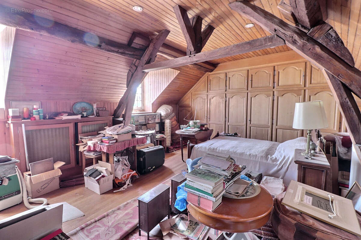 Maison à EPERNON
