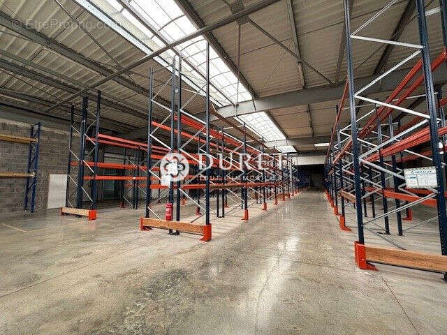 Commerce à LES SABLES-D&#039;OLONNE