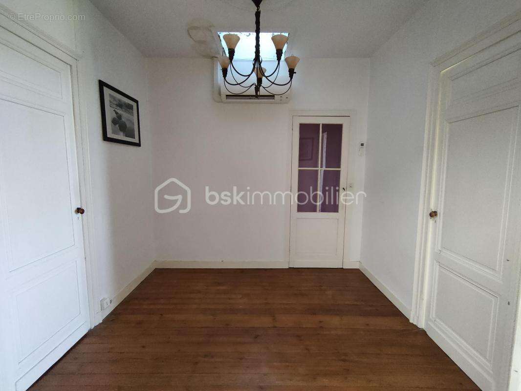 Maison à CADILLAC-EN-FRONSADAIS