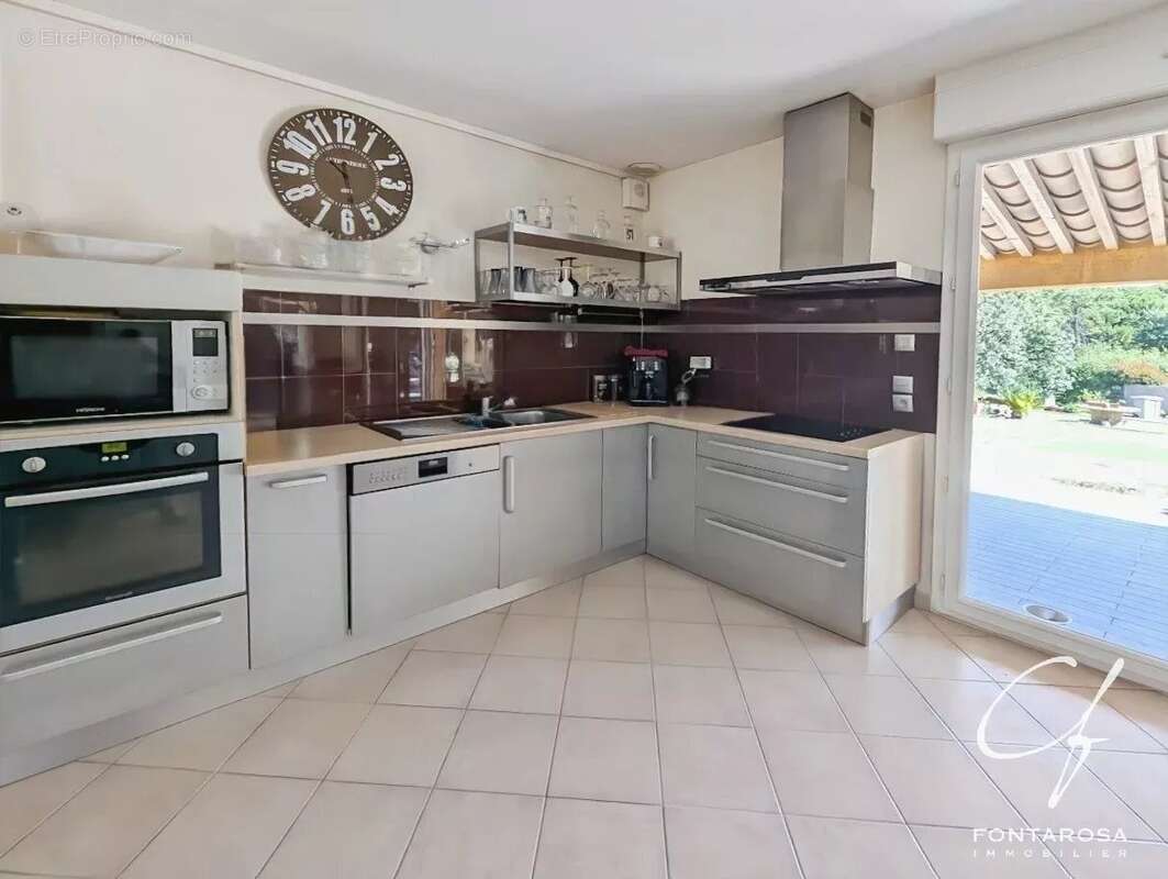Maison à FREJUS