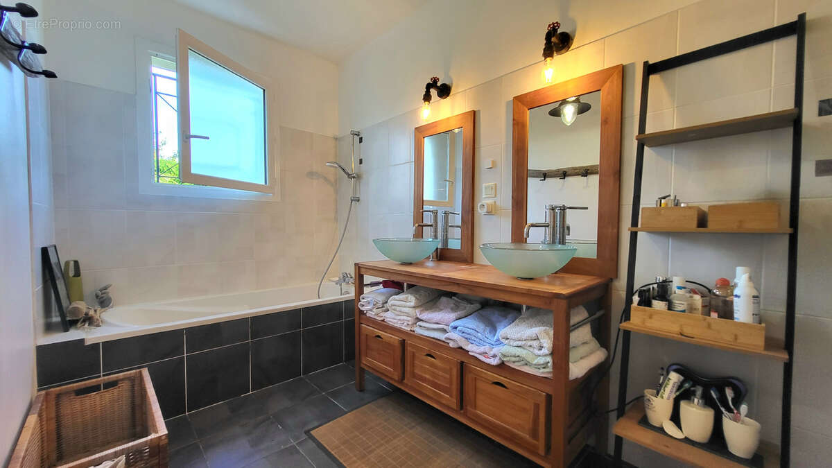 Maison à SAINT-GERVAIS