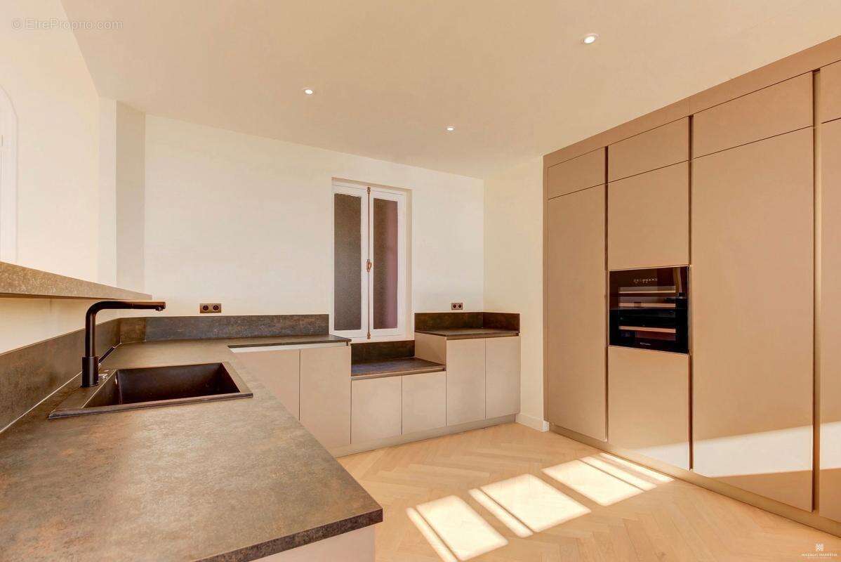 Appartement à BEAULIEU-SUR-MER