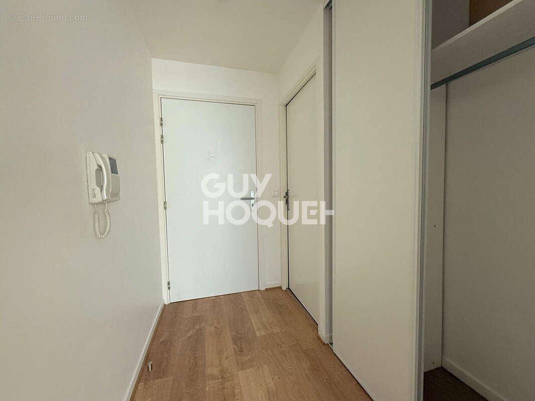 Appartement à COUBERT