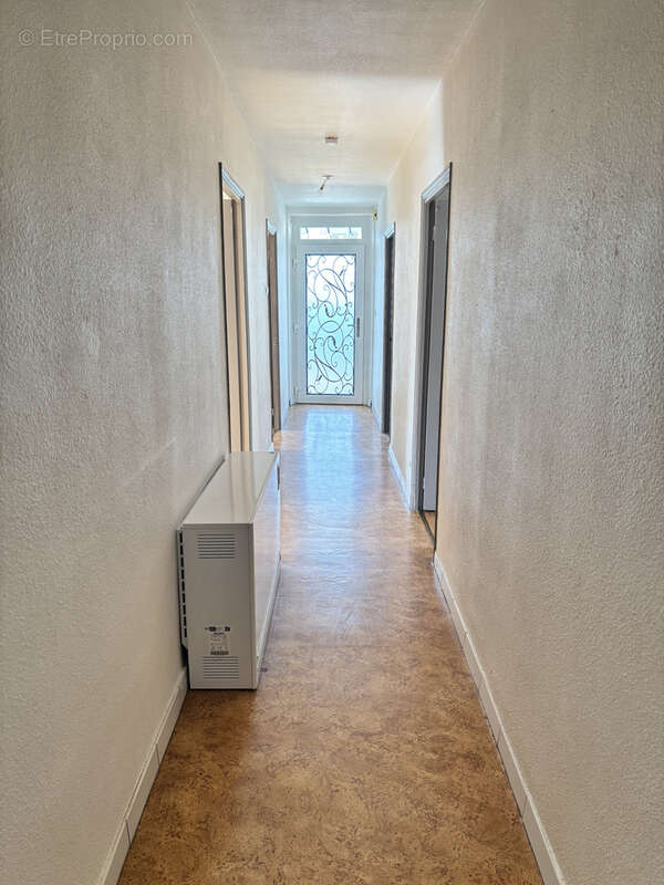 Appartement à ESPINASSES