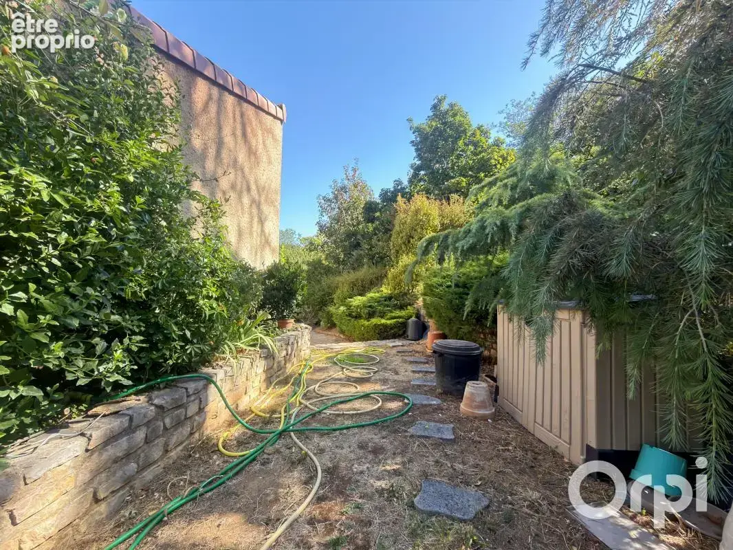 Saint-Péray — Maison familiale de 142 m² avec grand terrain - photo 30
