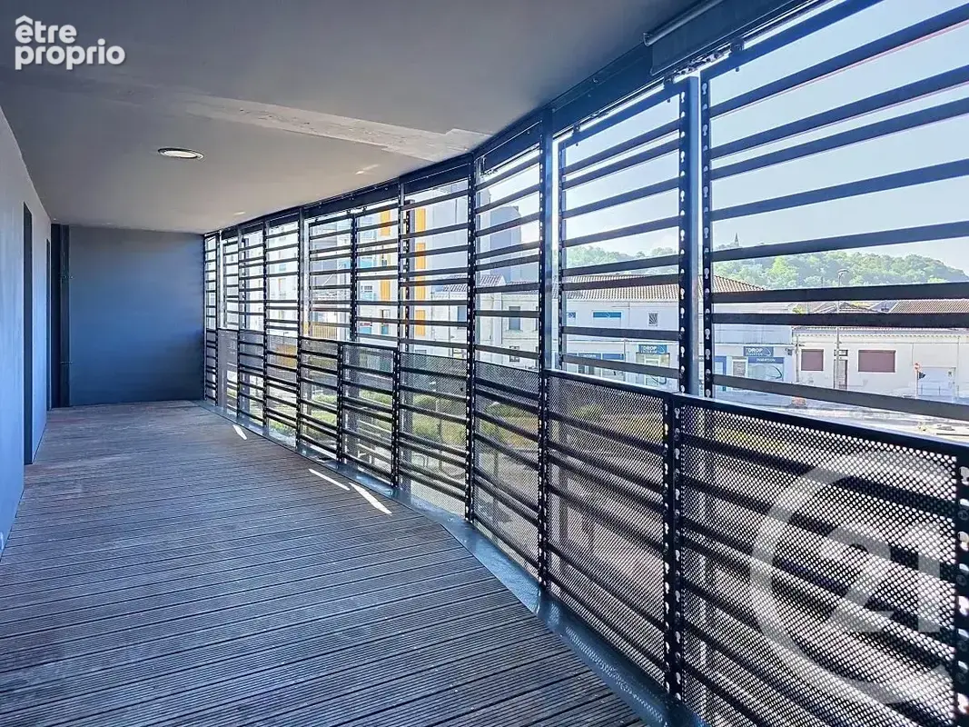 Photo Appartement à Cenon au prix de 239 900€