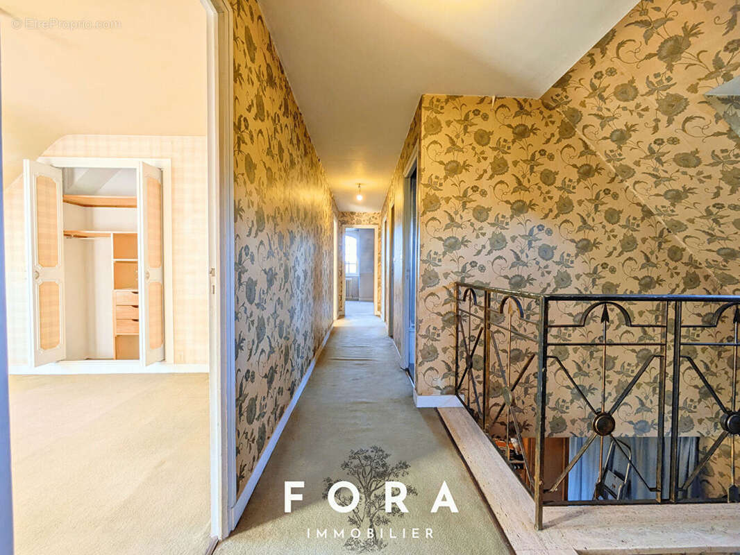 Maison à CONDE-SUR-NOIREAU