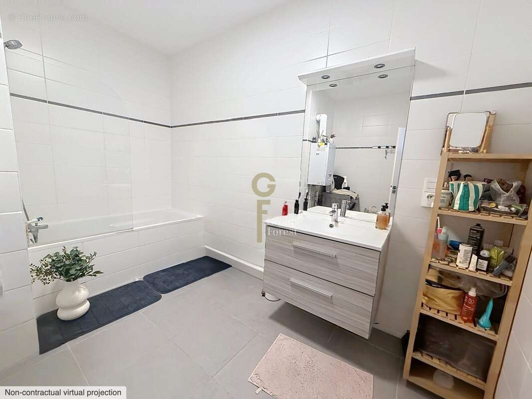 Appartement 82 m² à La Madeleine  - photo 8