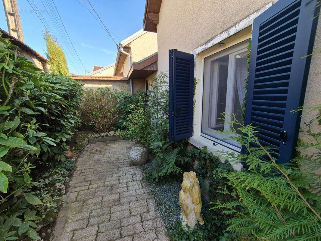 Maison à SCEY-SUR-SAONE-ET-SAINT-ALBIN