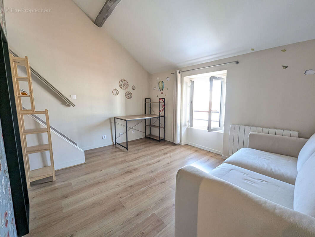Appartement à FONTENAY-SOUS-BOIS
