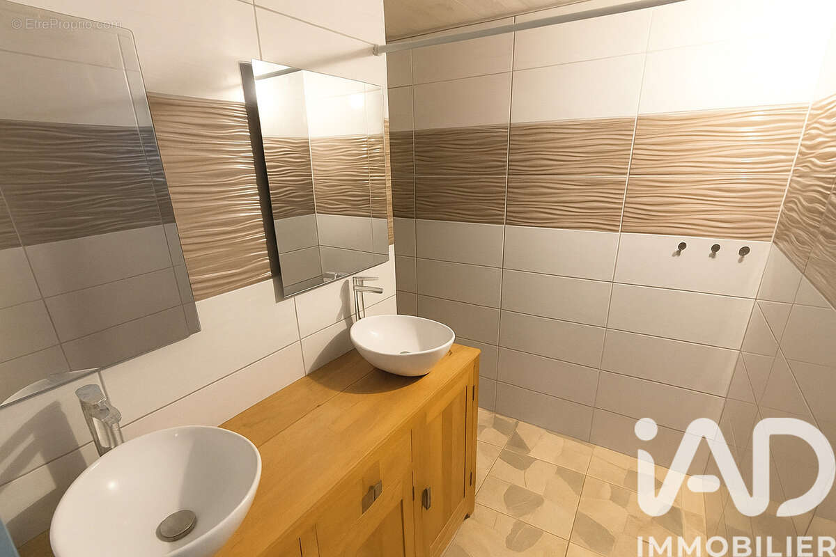 Photo 2 - Maison à SAINT-PIERRE