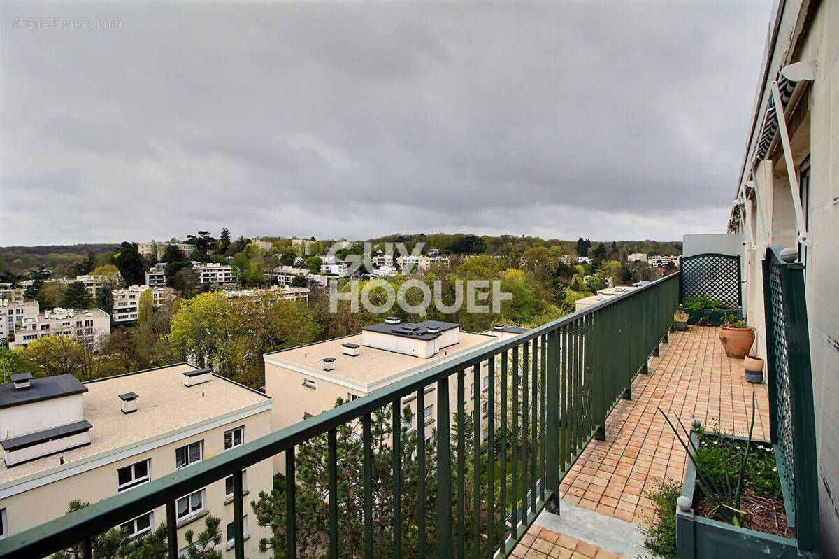 Appartement à VILLE-D'AVRAY